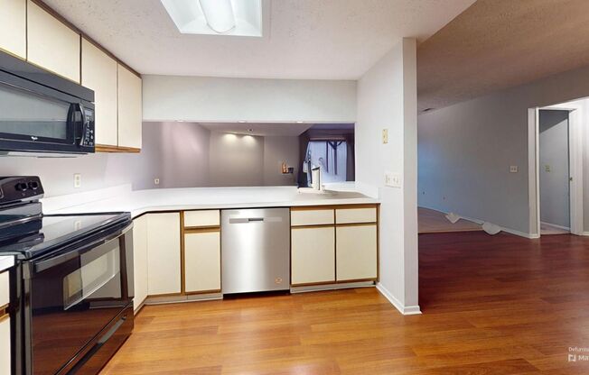 1 bed, 1 bath, $1,500, Unit Unit 103