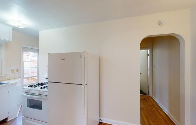 1 bed, 1 bath, $900