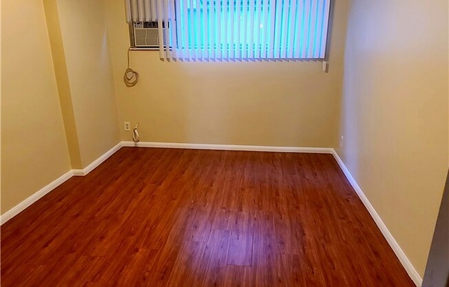 1 bed, 1 bath, 650 sqft, $1,600