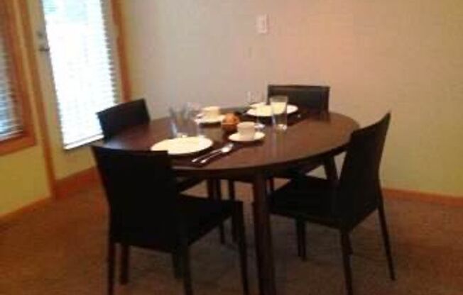 AVAILABLE June 1st! Spacious and Updated 2 Bedroom, 1.5 Bathroom Townhome