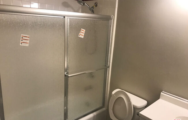 10282 TUJUNGA CYN BLVD