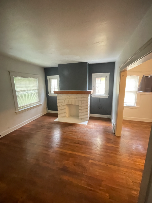 2296 GRANDVIEW
