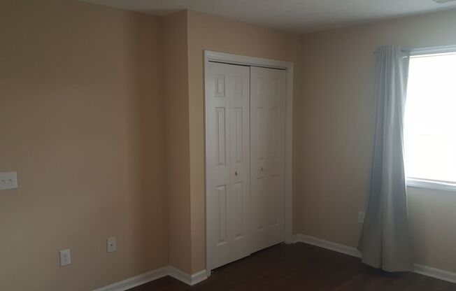 2 beds, 2 baths, $1,400