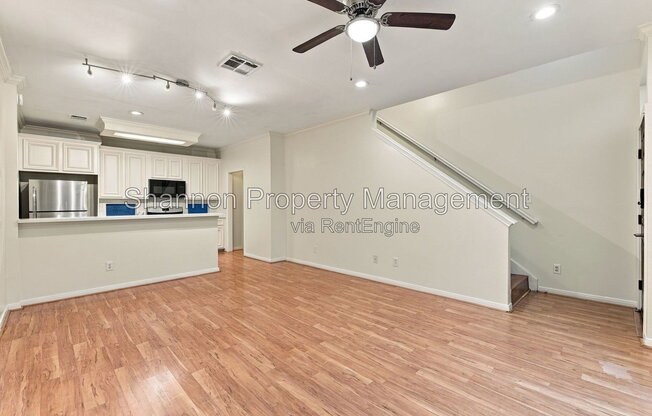 2 beds, 1.5 baths, 1,230 sqft, $2,075