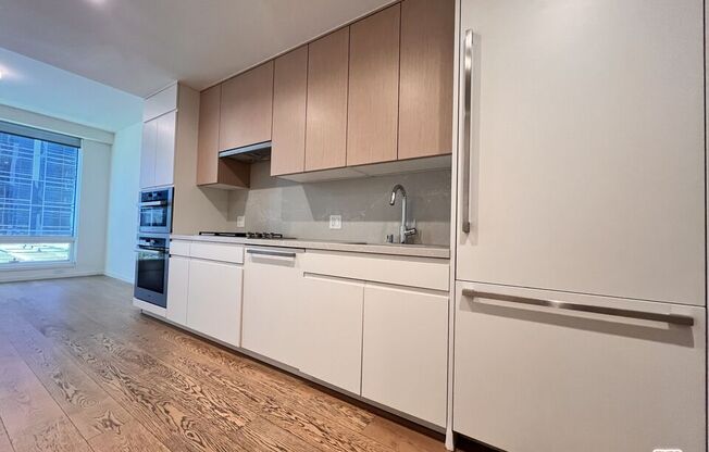 1 bed, 1 bath, 695 sqft, $2,850, Unit 1003