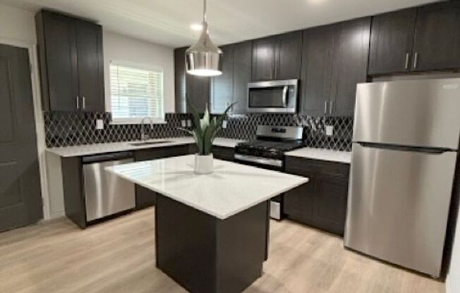 1 bed, 1 bath, 625 sqft, $1,199, Unit 47-1