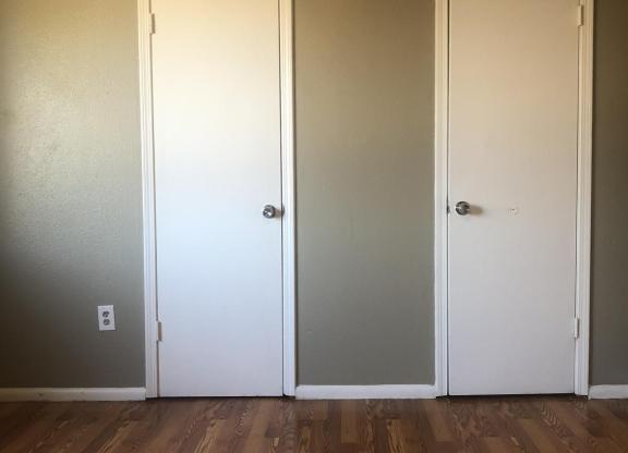 2 beds, 2 baths, 970 sqft, $850