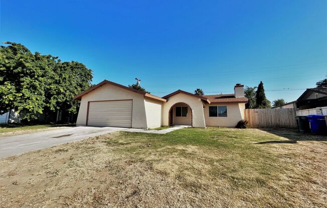 COMING SOON: Cute 3-bedroom house in a quiet neighborhood!