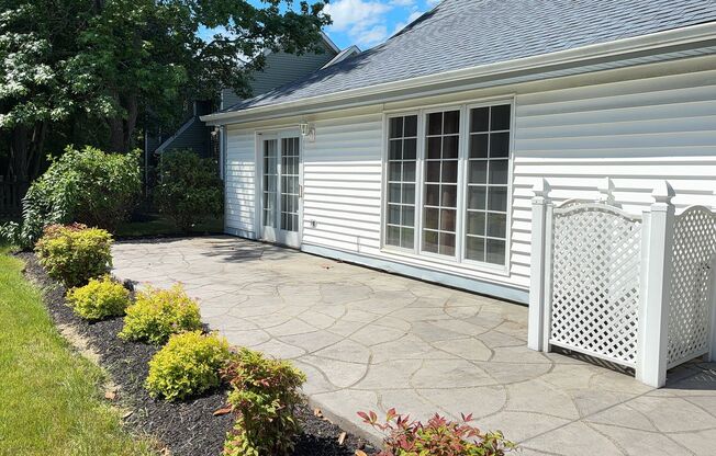 Nice Three-bedroom Two Car Garage corner lot