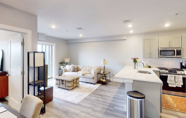 1 bed, 1 bath, 650 sqft, $3,695, Unit 405