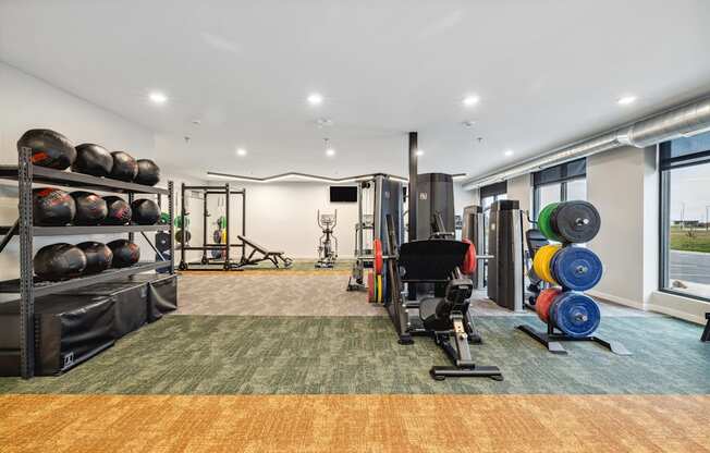 the preserve at ballantyne commons gym with weights and cardio equipment