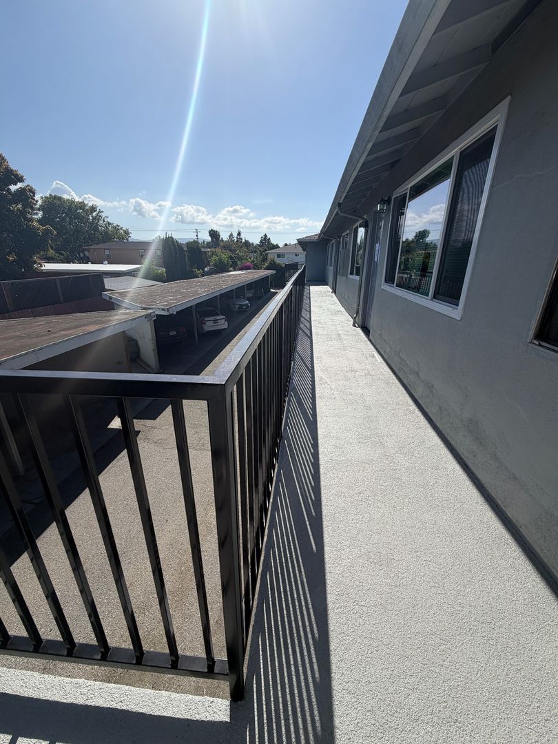 0369 - Calabazas Ct 1361