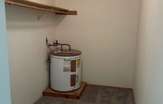 1 bed, 1 bath, 725 sqft, $1,095, Unit 3659E