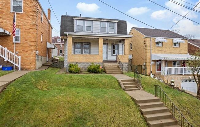 Pittsburgh - 4 Bedroom 2 Bathroom - Recently Renovated House
