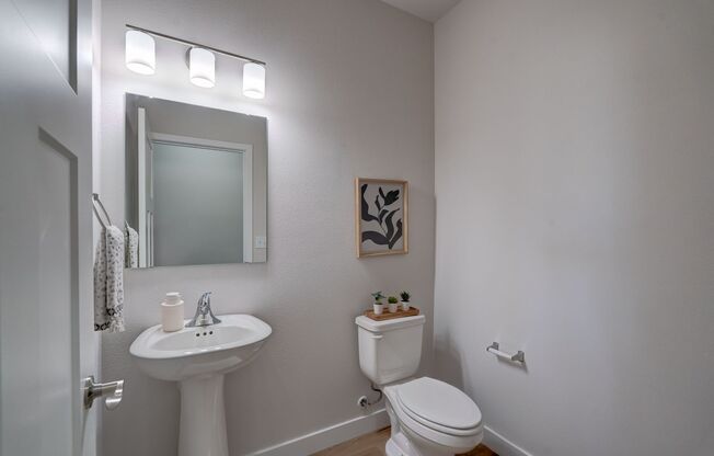 3 beds, 2.5 baths, 1,480 sqft, $3,140, Unit 2667-101