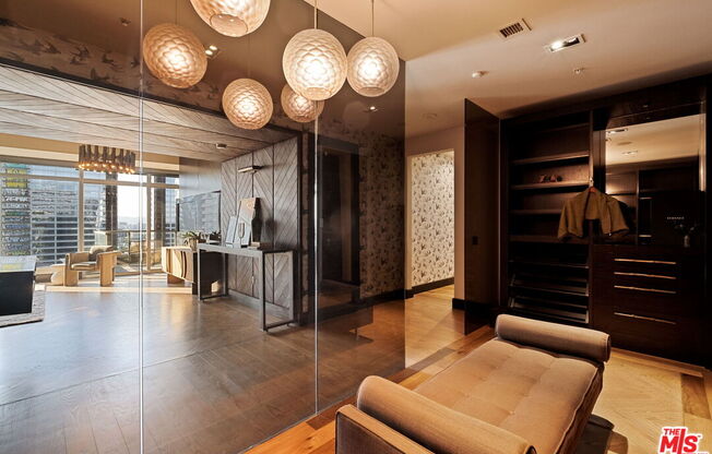 3 beds, 4 baths, 3,670 sqft, $15,000, Unit 2204