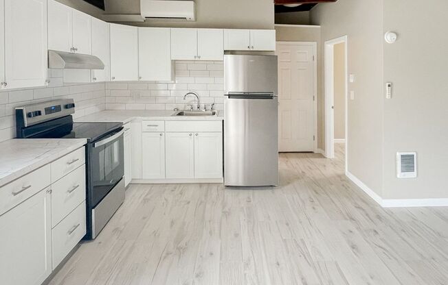 1 bed, 1 bath, 625 sqft, $1,200, Unit 09