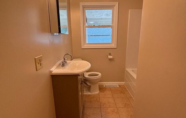 3 beds, 1 bath, $1,385