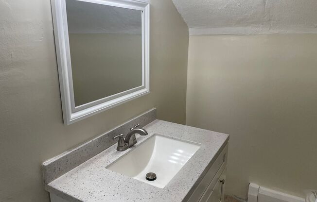 1 bed, 1 bath, $1,200, Unit Unit 5