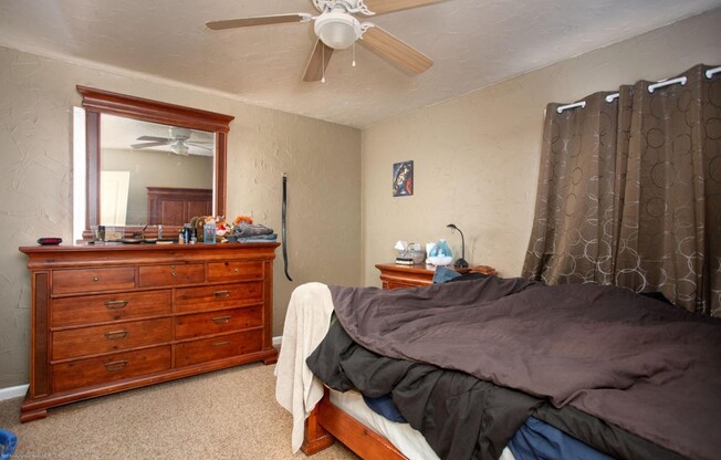 2 beds, 1 bath, $1,100