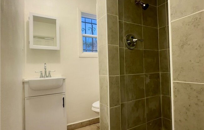 113 W 97 ST