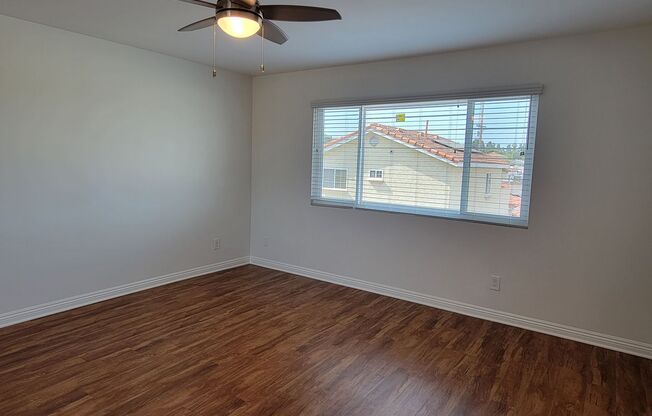 2 beds, 1 bath, 986 sqft, $2,900