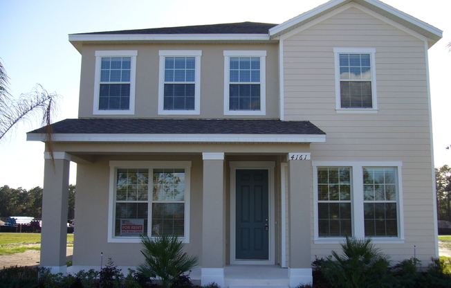 5 Bedroom, 3 bathroom in Windermere. Close to schools and shopping ...