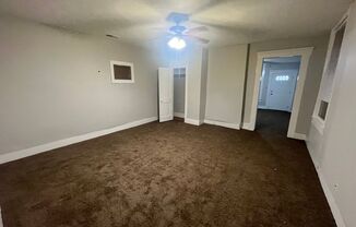 2 beds, 1 bath, $995