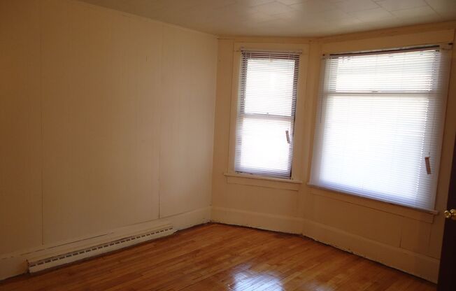 2001-7 S. 15th St AKA 1517 W Rogers Street.