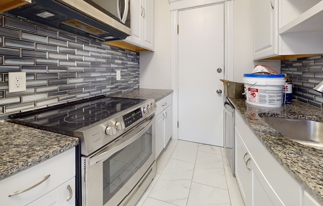 374 Chestnut Hill Ave