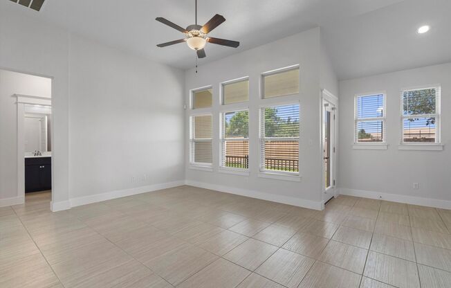 Beautiful 2-Bedroom Home In Gated Community In Leander
