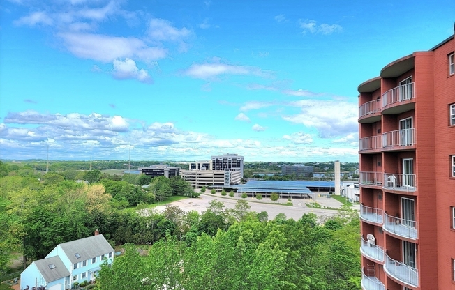 2 beds, 1 bath, 1,093 sqft, $2,400, Unit 1011