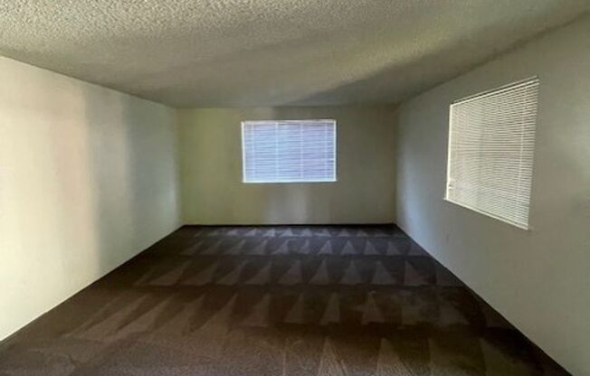 2 beds, 2 baths, 1,027 sqft, $1,450, Unit 40