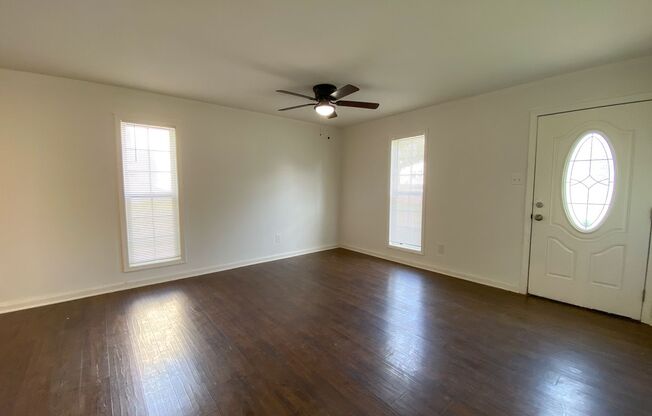 3 bedroom, 2 bath near New Allen Rd and Hawkins Mill