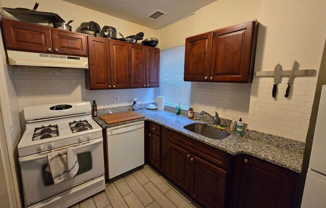 867 N 29th