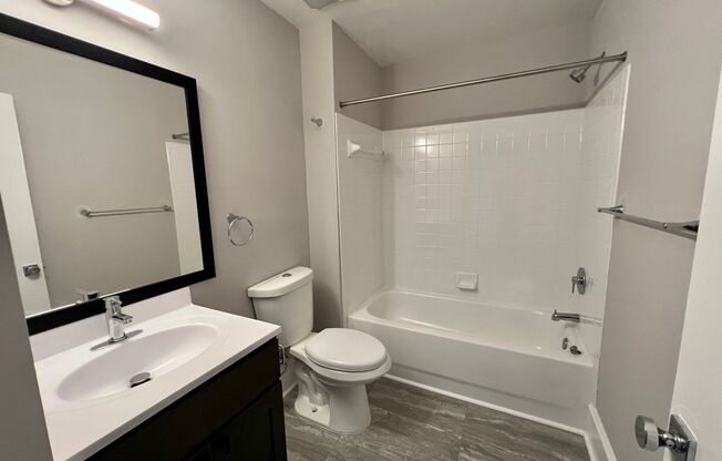 1 bed, 1 bath, 555 sqft, $1,500, Unit 305