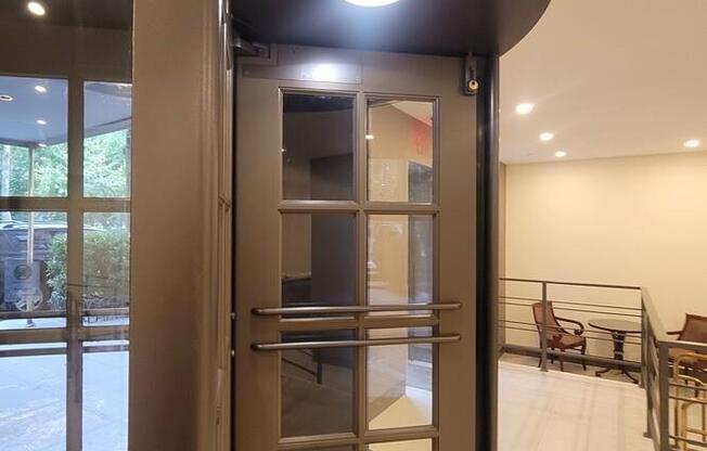 2 beds, 2 baths, $7,500, Unit 10M