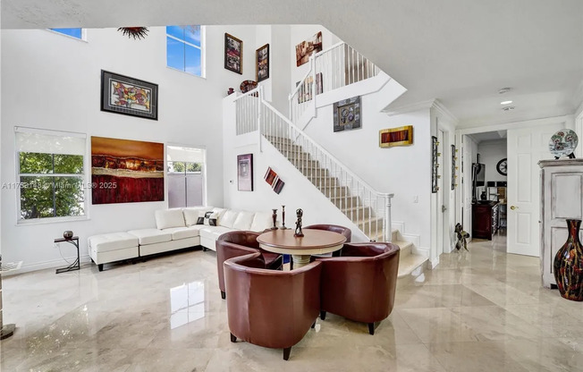 4-bedroom Single Family Home in Gated Community