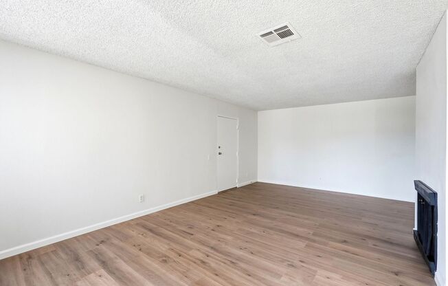 FIRST FLOOR 2BR + 2BA CONDO IN PASADENA!