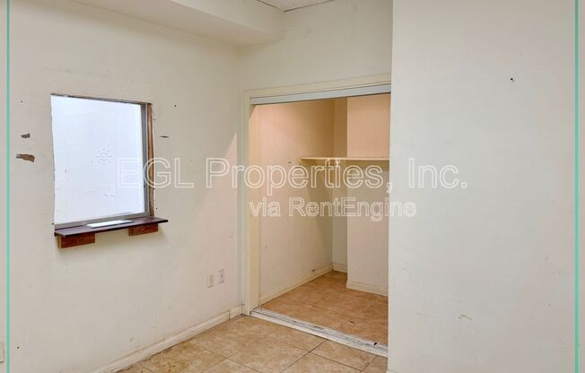 Studio, 1 bath, 350 sqft, $1,189, Unit 214