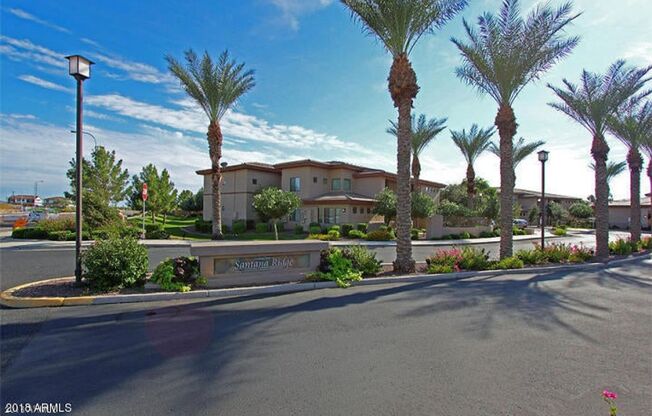 Beautiful condominium located in the heart of Chandler!