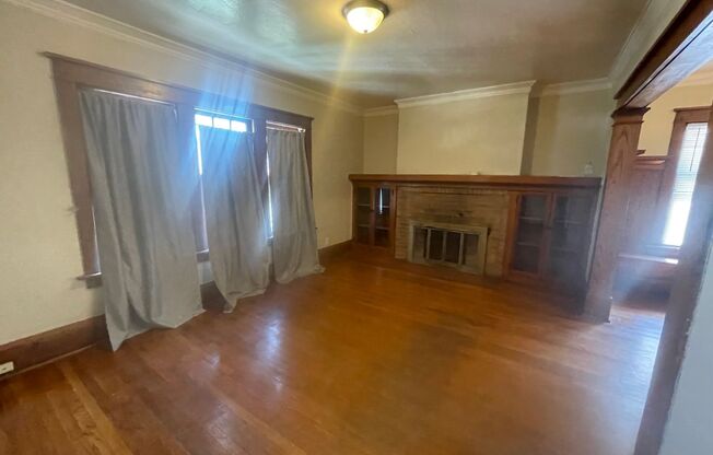 3 beds, 1 bath, $1,395