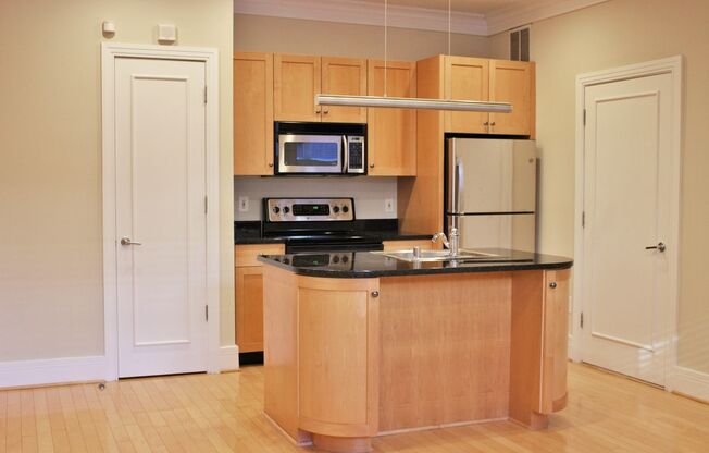 1 bed, 1 bath, 520 sqft, $2,550, Unit 114
