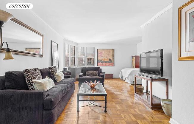 Studio, 1 bath, $3,500, Unit 9L