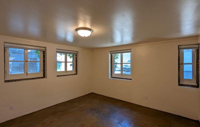 Hillegass Avenue, 2821