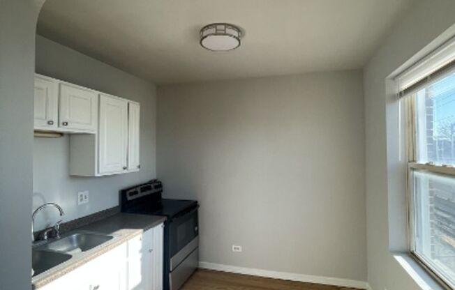 2123 South 51st Court