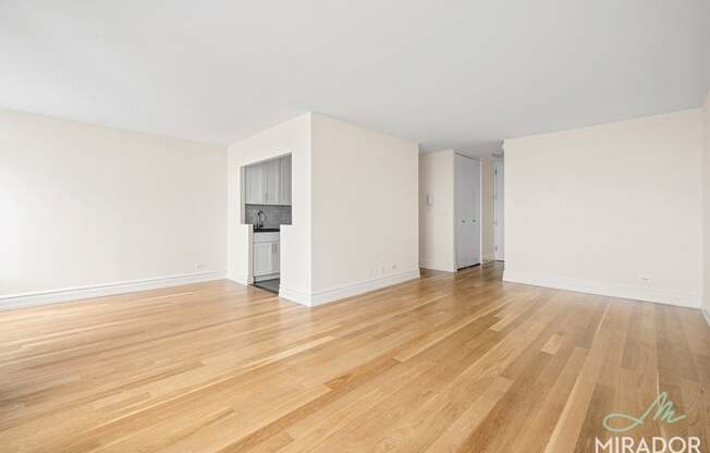 1 bed, 2.5 baths, $7,000, Unit 21K