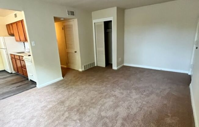 1 bed, 1 bath, 600 sqft, $1,125, Unit B08