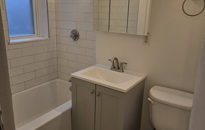 1 bed, 1 bath, $2,950, Unit 20