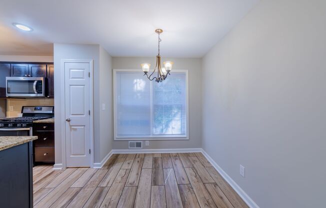4 beds, 2 baths, 1,500 sqft, $1,995, Unit 712HCO